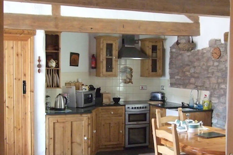 Llanquian Farm Holiday Cottages - Image 3 - UK Tourism Online