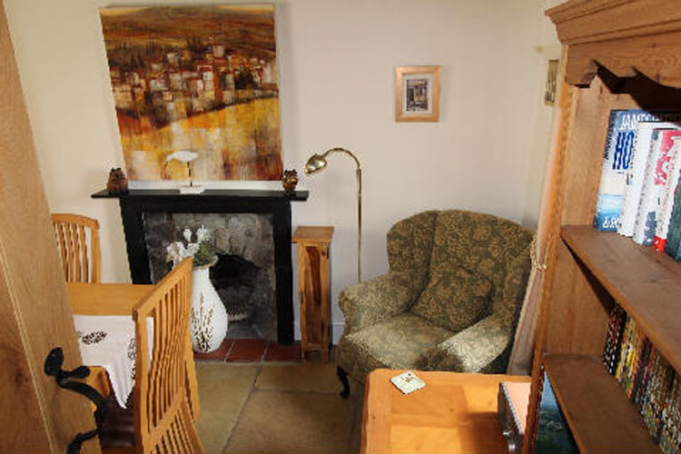 Middle Cottage - Image 2 - UK Tourism Online