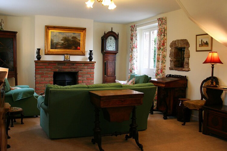 Monmouthshire Cottage and Barn - Image 3 - UK Tourism Online