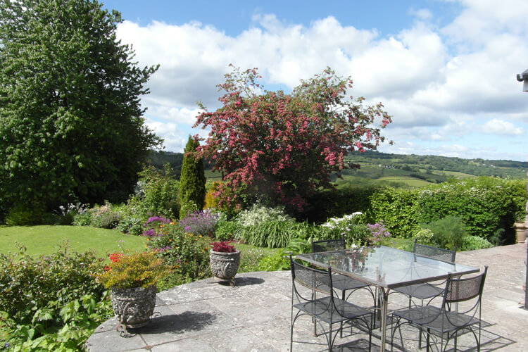 Monmouthshire Cottage and Barn - Image 5 - UK Tourism Online