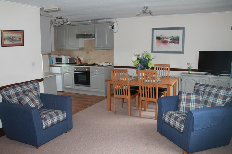 Parc Coed Machen Country Cottages - Image 2 - UK Tourism Online