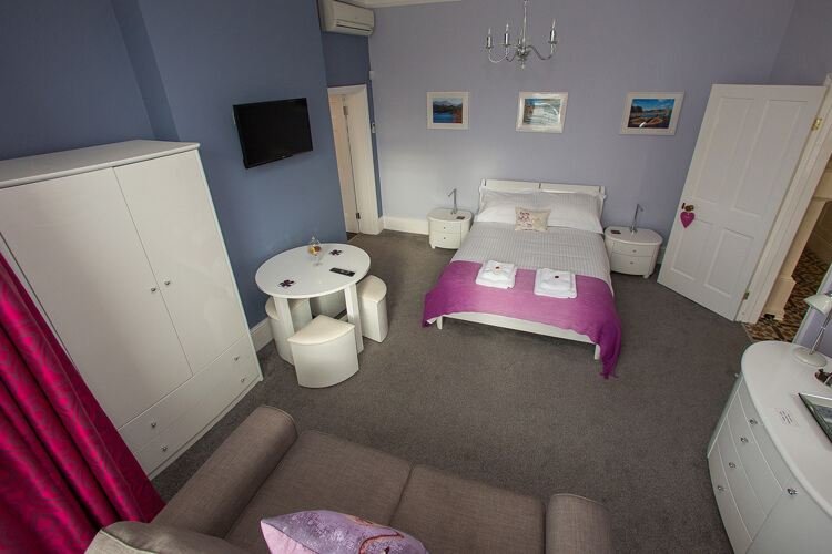 Studios at Glenthorne - Image 1 - UK Tourism Online