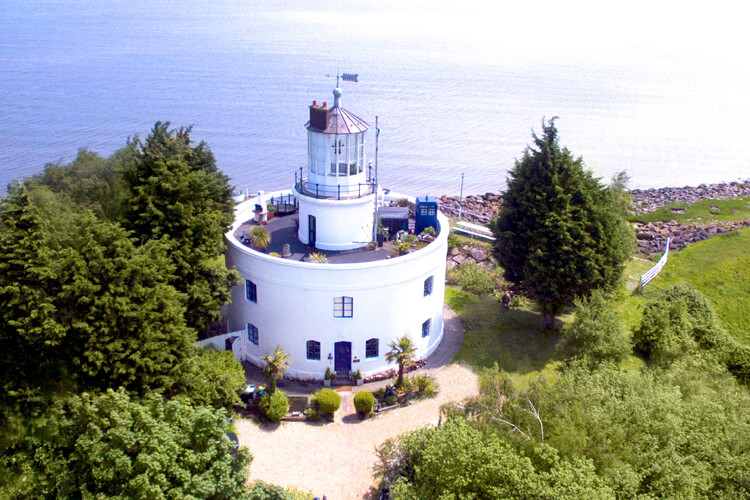 The West Usk Lighthouse - Image 1 - UK Tourism Online