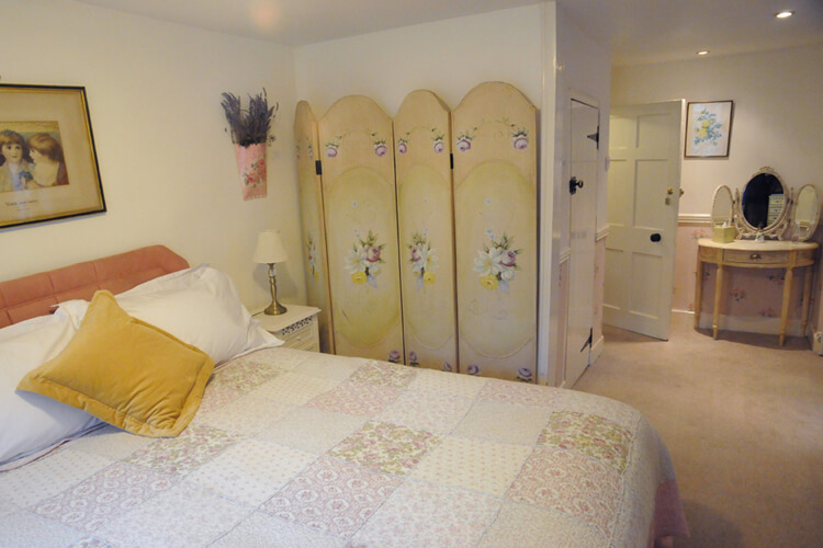 Tintern Old Rectory B&B - Image 4 - UK Tourism Online