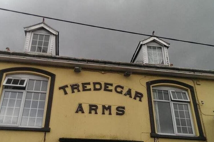 Tredegar Arms Hotel - Image 1 - UK Tourism Online