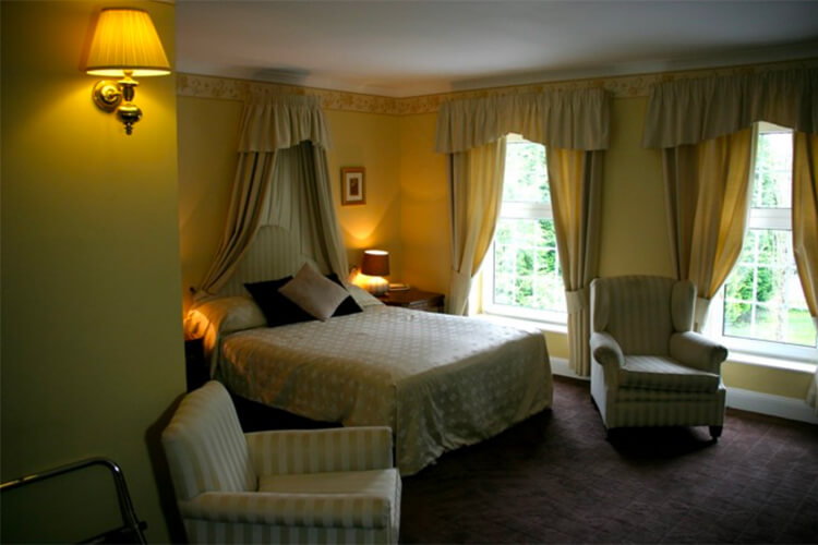 Ty Newydd Country Hotel - Image 1 - UK Tourism Online