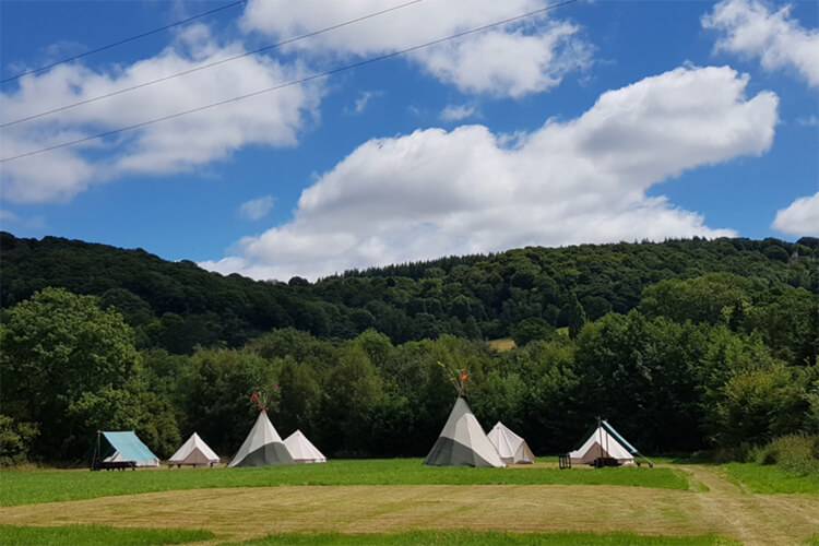 Wye Tipi Camping - Image 4 - UK Tourism Online