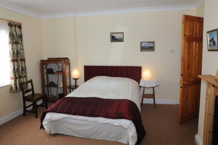 Beehive Self Catering Apartments - Image 2 - UK Tourism Online