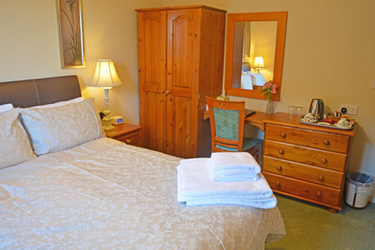 Bryn Hebog Bed & Breakfast - Image 2 - UK Tourism Online