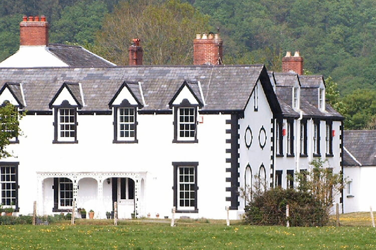 Dolhaidd Mansion Holiday Cottages - Image 1 - UK Tourism Online