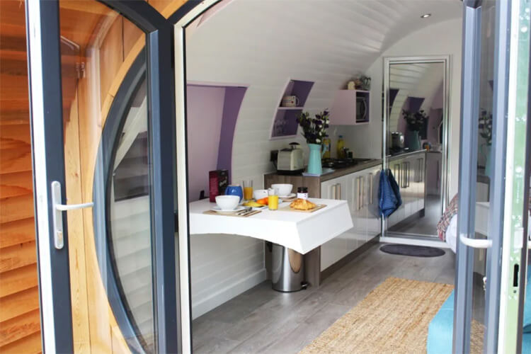 Erwlon Caravan & Camping Park and Riverside Pods - Image 2 - UK Tourism Online