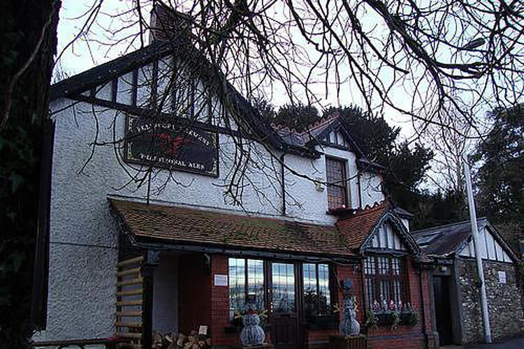 Red Lion Inn - Image 1 - UK Tourism Online