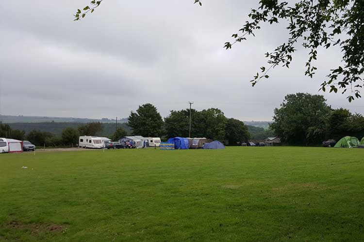 Woodland Rise Camping & Caravan Site - Image 3 - UK Tourism Online