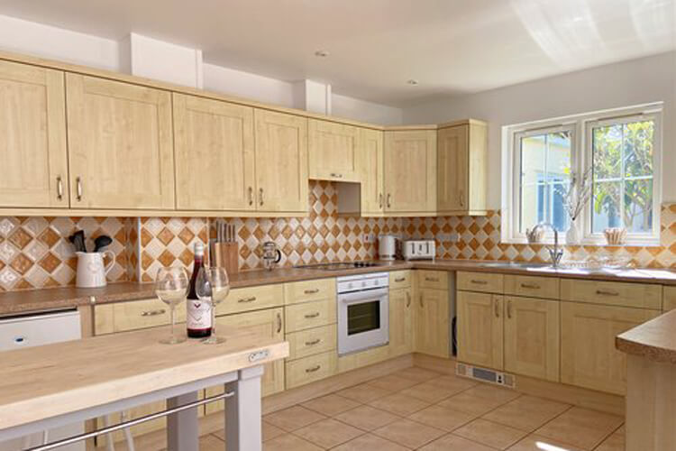 2 Headland Place, West Wales - Image 2 - UK Tourism Online