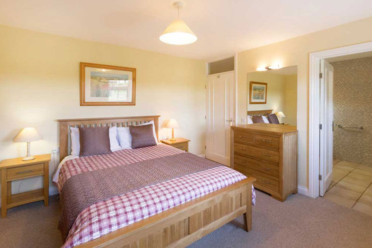 Cambrian Coast Cottages  - Image 2 - UK Tourism Online