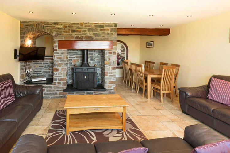 Cambrian Coast Cottages  - Image 4 - UK Tourism Online