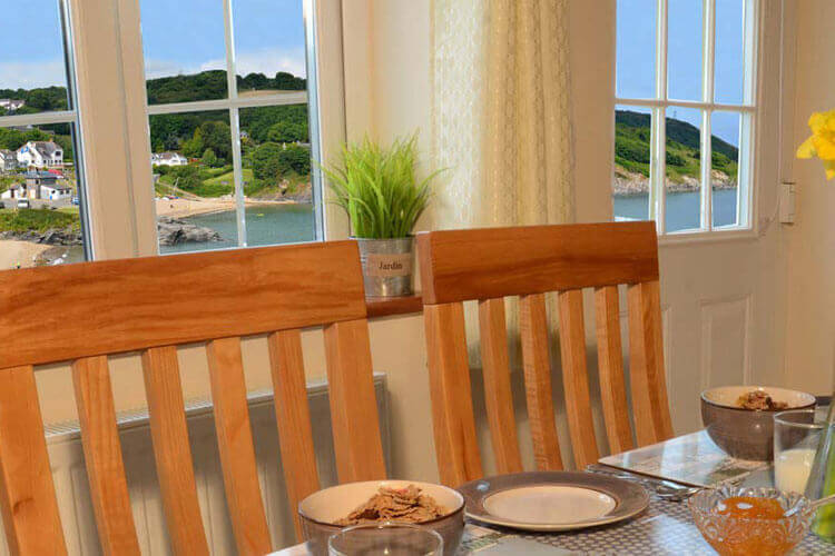 Aberporth Holiday Cottages - Image 3 - UK Tourism Online