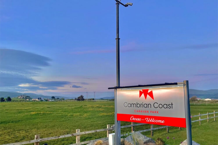 Cambrian Coast Caravan Park - Image 1 - UK Tourism Online