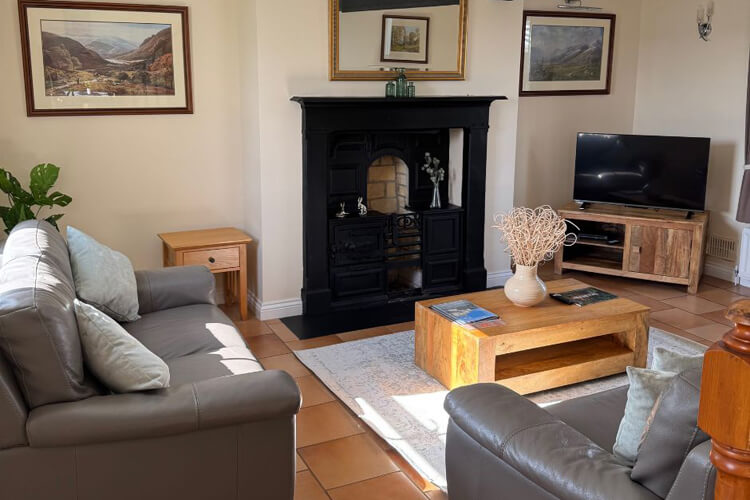 Cambrian Coast Cottages  - Image 2 - UK Tourism Online