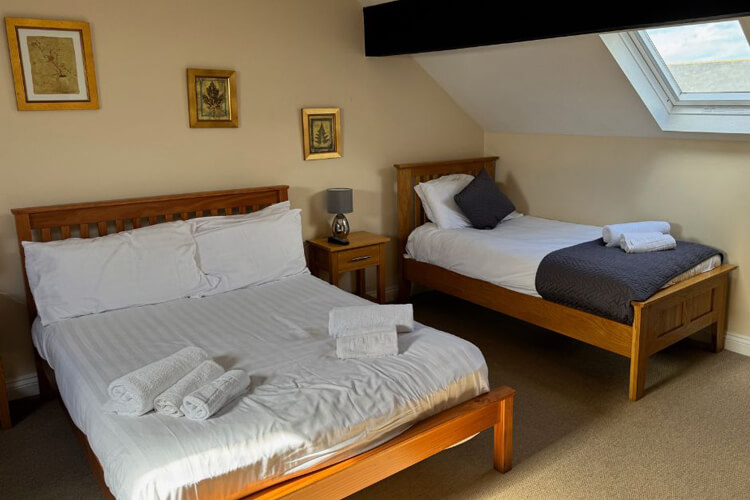 Cambrian Coast Cottages  - Image 4 - UK Tourism Online