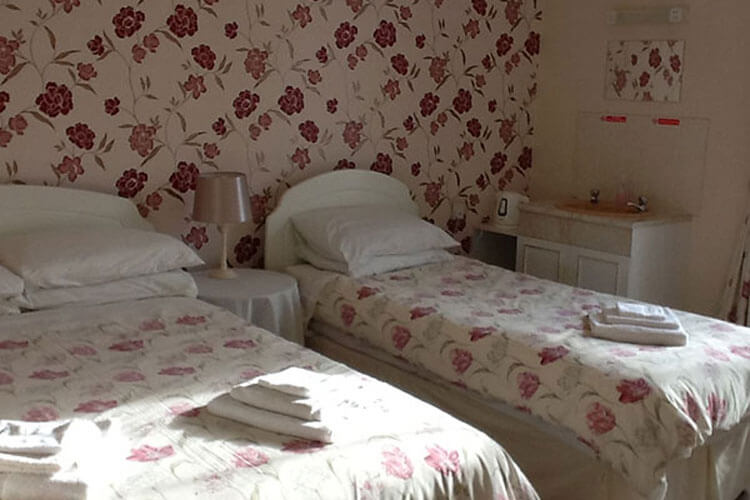 Haulfan Guest House - Image 2 - UK Tourism Online