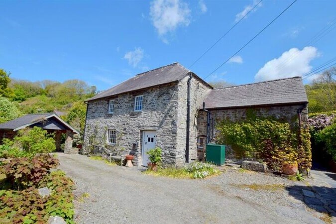 Molygrove cottage - sleeps 5 Thumbnail | Cardigan - Ceredigion | UK Tourism Online