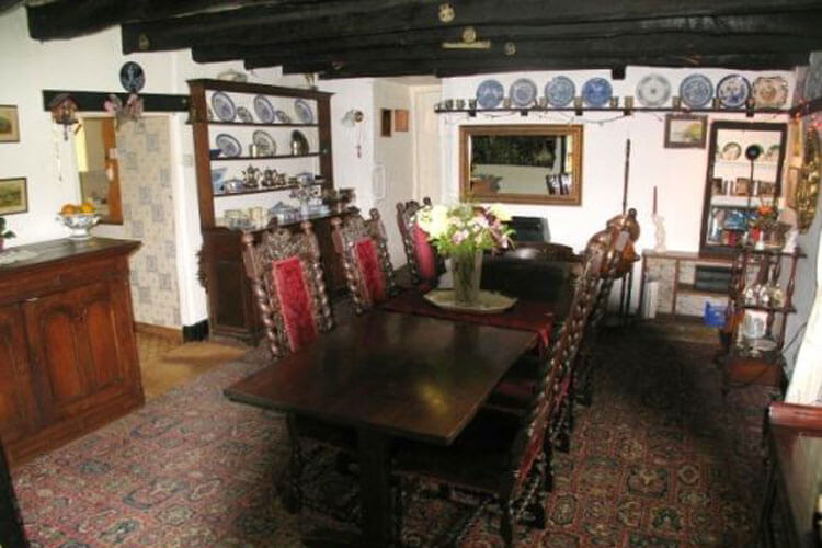 Morfa Isaf Farmhouse B&B and Self Catering - Image 3 - UK Tourism Online