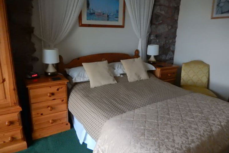 Pebble Beach Guest House B&B - Image 4 - UK Tourism Online