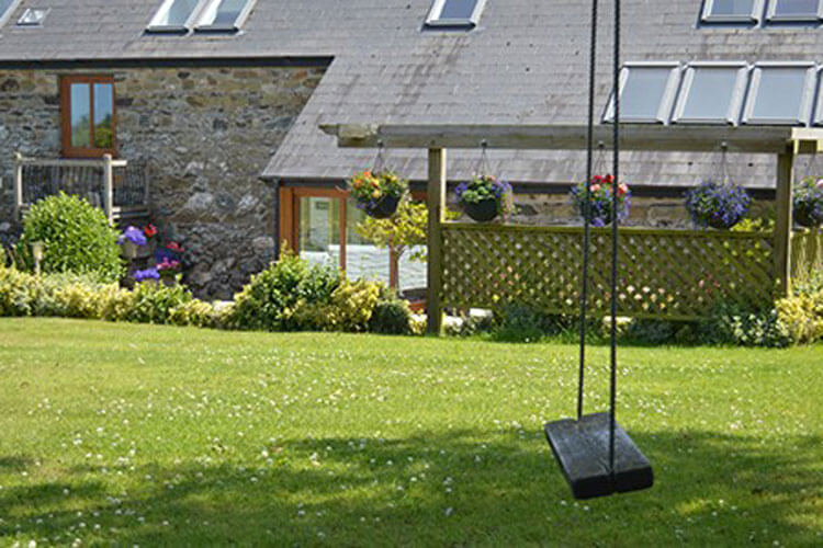 Penlan Coastal Cottages - Image 1 - UK Tourism Online