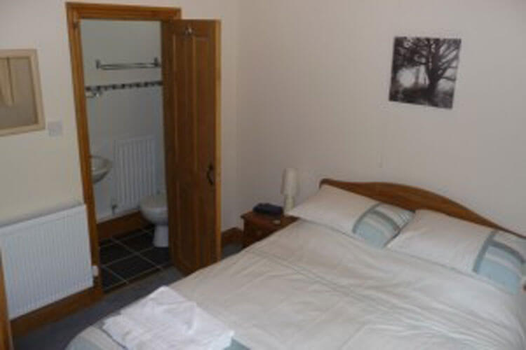 Red Kite Cottage - Image 1 - UK Tourism Online