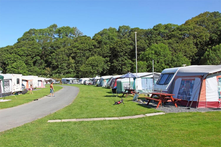 Riverside Caravan Park - Image 2 - UK Tourism Online