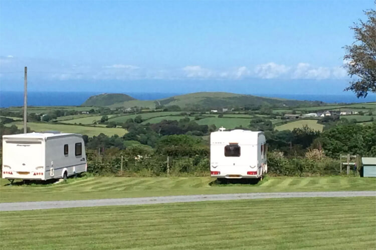 Talywerydd Touring Caravan Park - Image 3 - UK Tourism Online