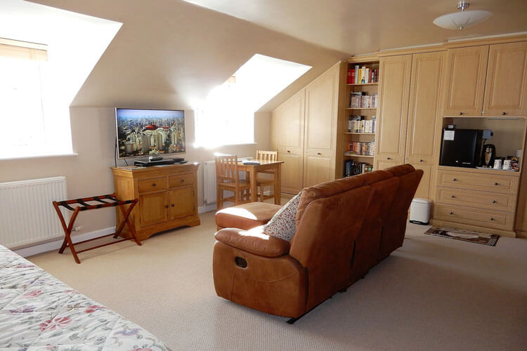 Teifi Riverbank - Image 4 - UK Tourism Online