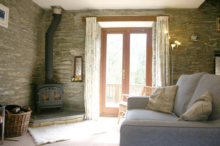 Troedyrhiw Holiday Cottages - Image 3 - UK Tourism Online