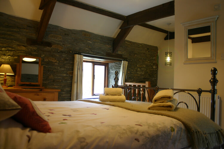 Troedyrhiw Holiday Cottages - Image 5 - UK Tourism Online