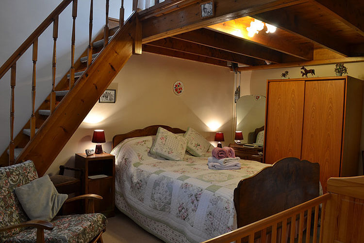 Pen Y Cae Cottage - Image 2 - UK Tourism Online