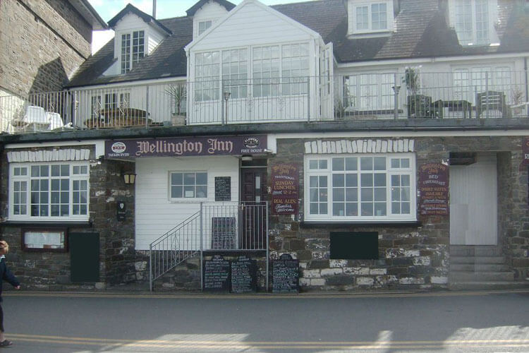 Wellington Inn - Image 1 - UK Tourism Online