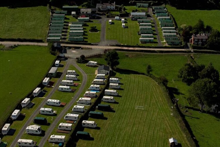 Bank Farm Caravan Park - Image 1 - UK Tourism Online