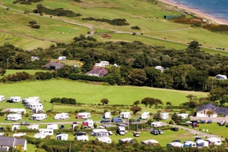 Beach View Caravan Park - Image 1 - UK Tourism Online