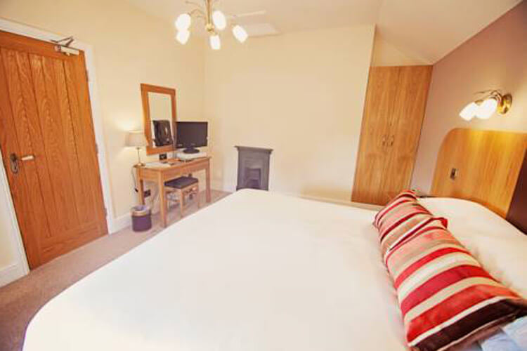 Broncoed Uchaf Country Guest House - Image 2 - UK Tourism Online