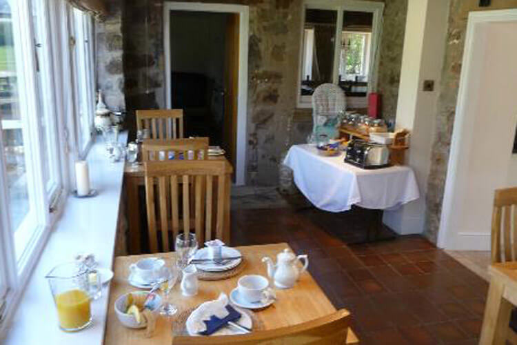 Broncoed Uchaf Country Guest House - Image 5 - UK Tourism Online