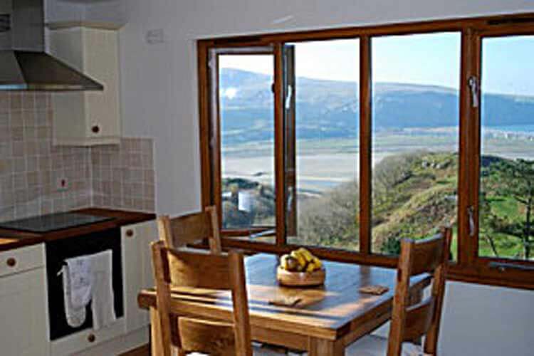 Bryn Annas Chalet - Image 2 - UK Tourism Online