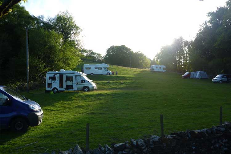 Bryn Y Gwin Farm Camping & Caravan Site - Image 2 - UK Tourism Online