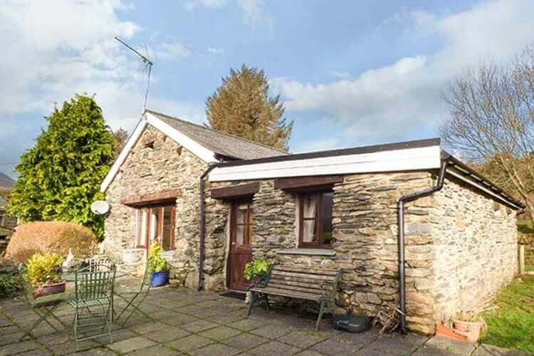 Bwythyn Y Wennol & Cwm Caeth Cottage - Image 1 - UK Tourism Online