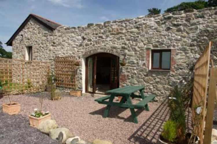 Cae Berllan Cottages - Image 1 - UK Tourism Online