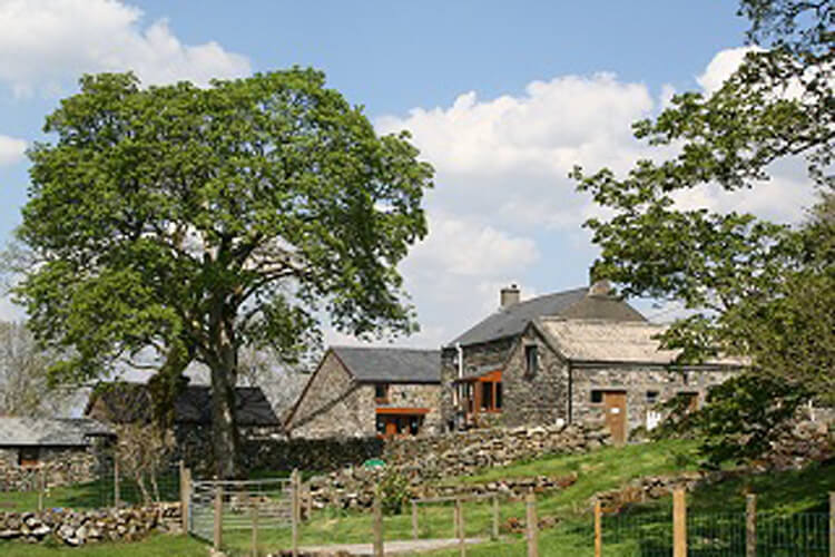 Cae Gwyn Farm - Image 1 - UK Tourism Online