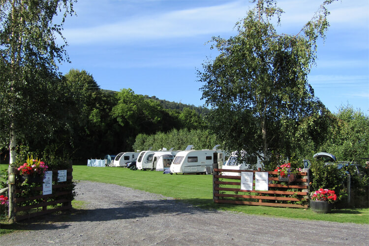 Cefn Cae Camping Site - Image 1 - UK Tourism Online