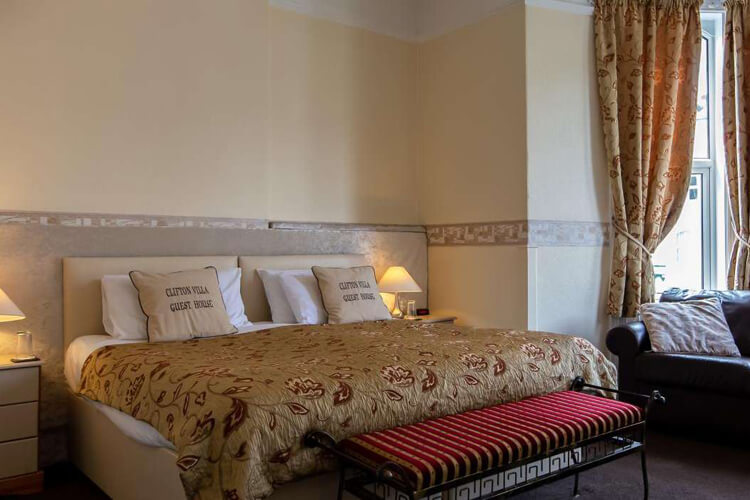 Clifton Villa Guest House - Image 2 - UK Tourism Online