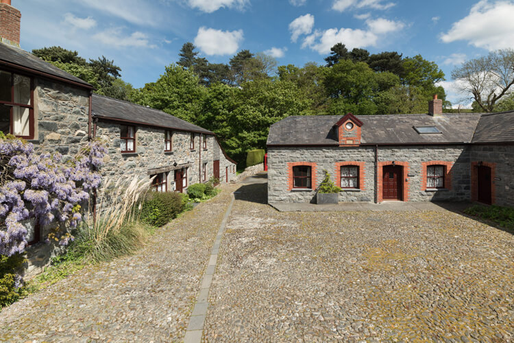 Conwy Valley Cottages - Image 1 - UK Tourism Online