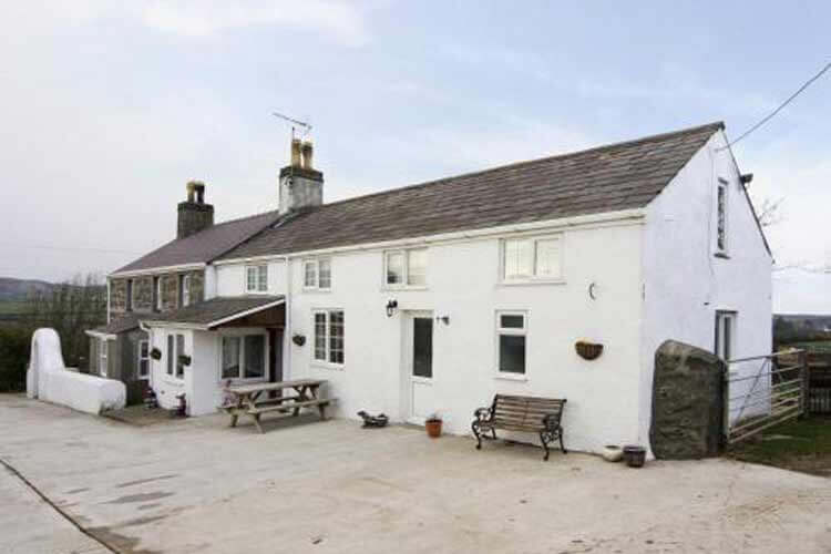 Deuglawdd Cottage - Image 1 - UK Tourism Online